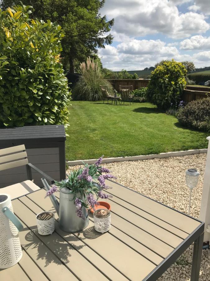 Newly Renovated 5 Star Cosy-Up Romantic Cottage Near Longleat 沃明斯特 外观 照片
